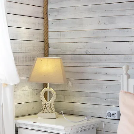 Videki Porta בית הארחה 4*