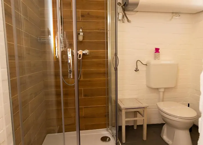 Videki Porta בית הארחה