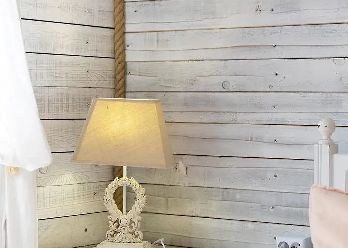 Videki Porta בית הארחה 4*